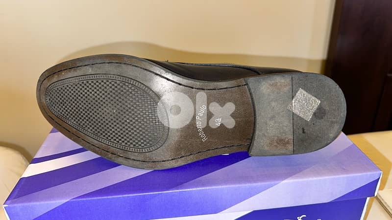 20$ بوط رجالي لون كحلي 3