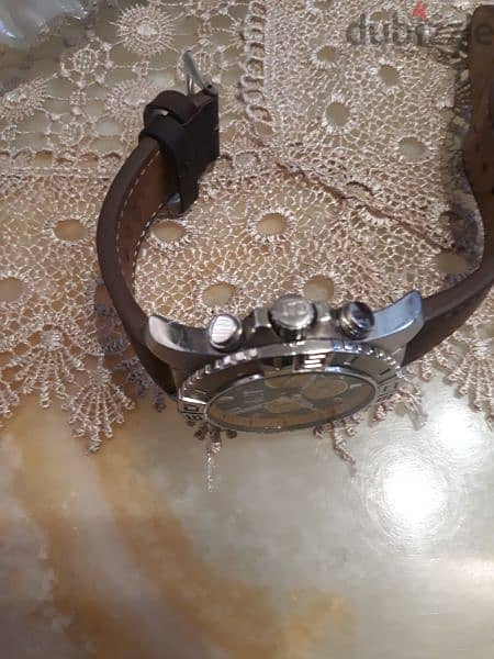 ساعة كات مميزة 2