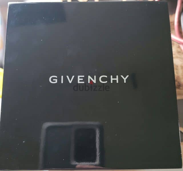 Givenchy Watch Brand New  ساعة من جيڤنشي جميلا جدا جديدة 1