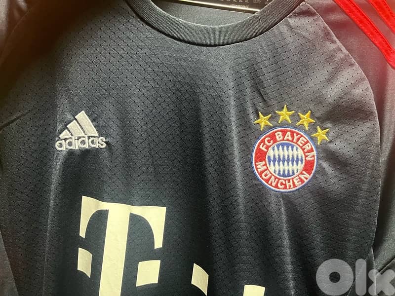 Bayern Munchen player away kit adidas 2018 1